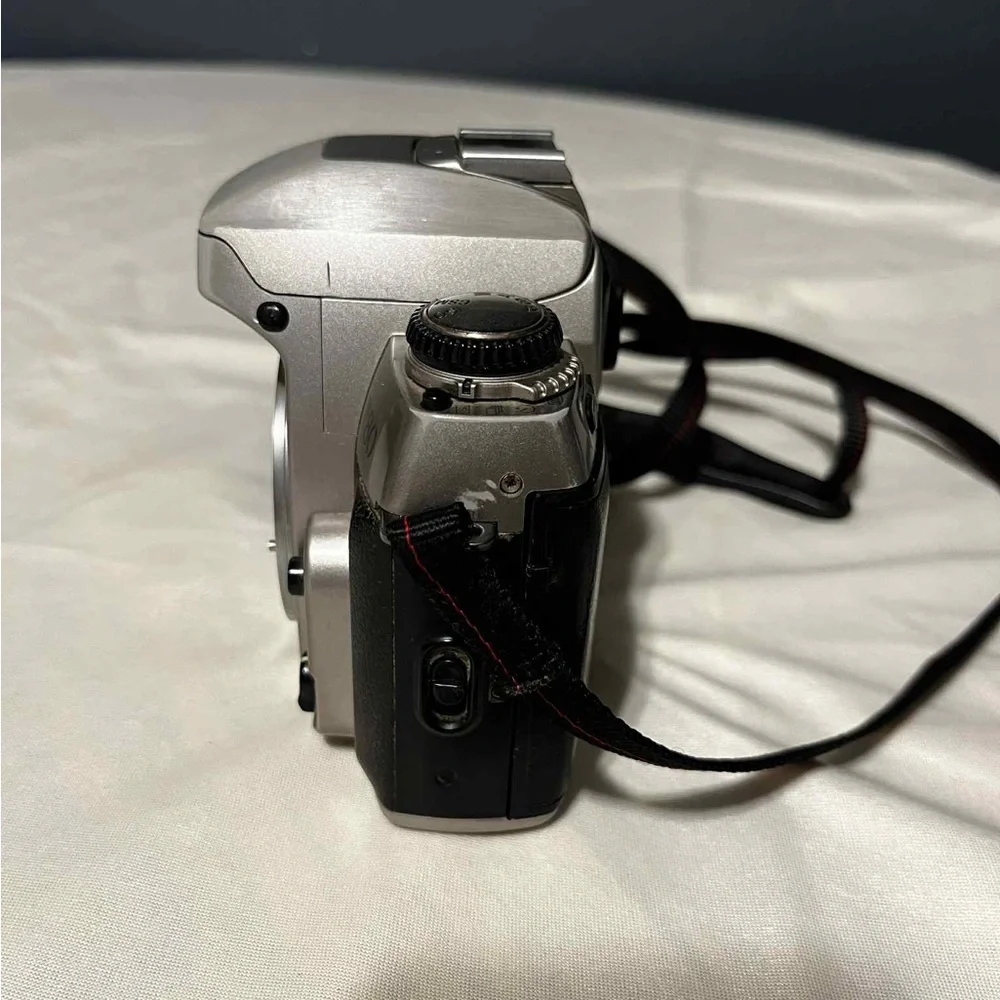 Nikon F80 35mm SLR Film Camera Body Only